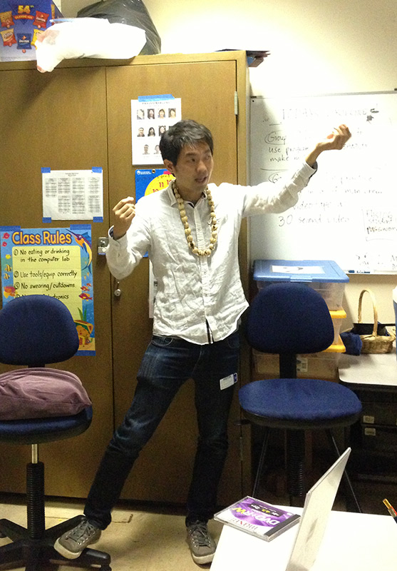  Japanese director Junya Sakino spoke with the digital media production class at Farrington High School.