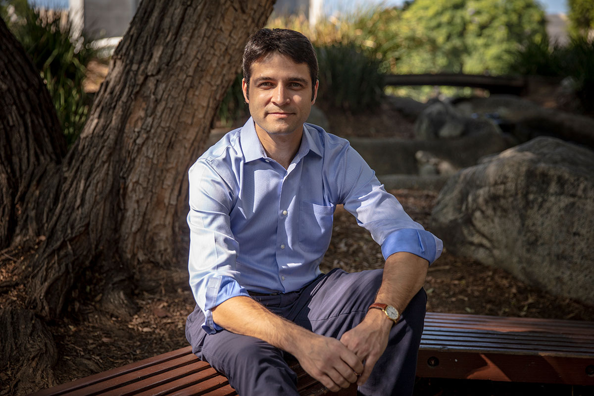 Bust to Boom: Mikhail Shapiro Parlays Failure into Discovery - Vilcek ...